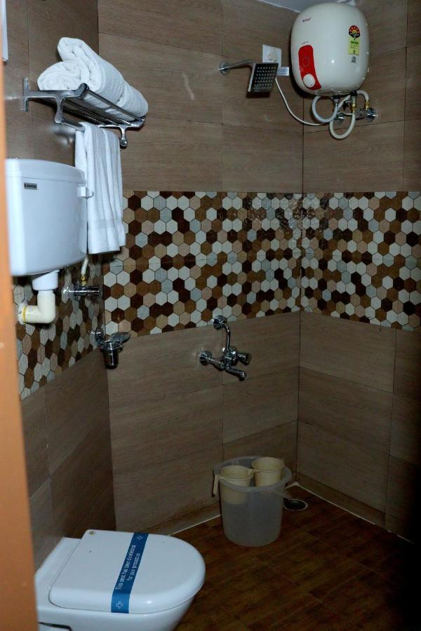 Ack Palacce Inn Єркауд Екстер'єр фото